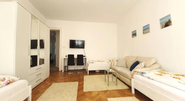 Апартаменты Cosy 3 Room Viennese Flat - 10min To City Center