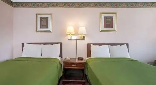 Двухместный номер Standard Knights Inn