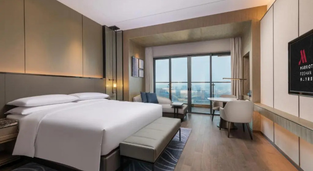 Номер Standard Foshan Marriott Hotel