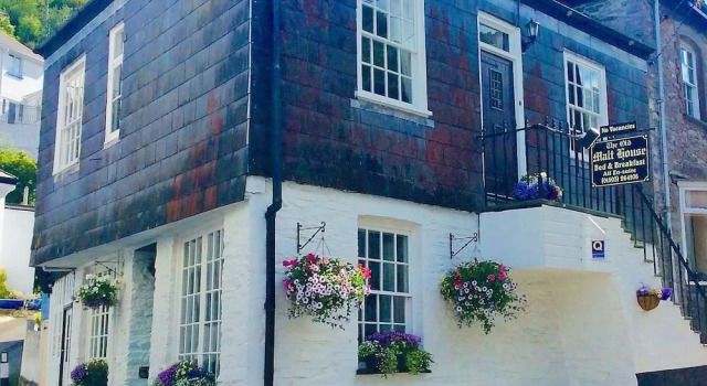 The Old Malt House, Book Hotel Looe Cornwall, near Samphire Beach