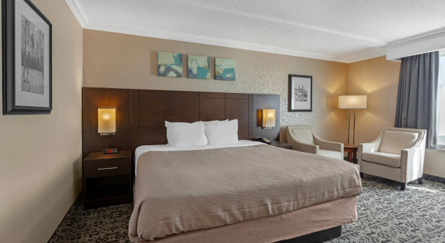 Двухместный номер Standard Quality Inn & Conference Centre