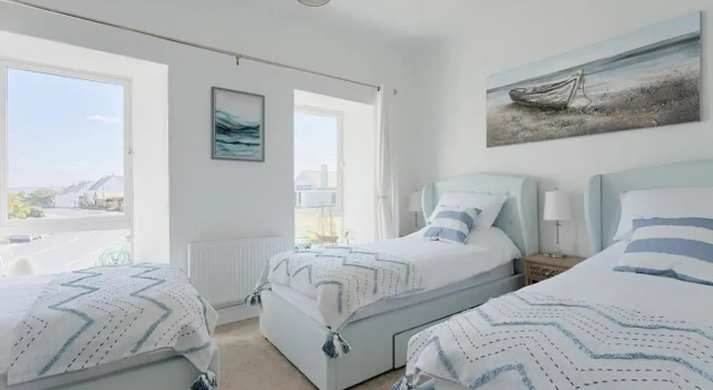 Holland Place No.2, Prenota Hotel Liscannor 