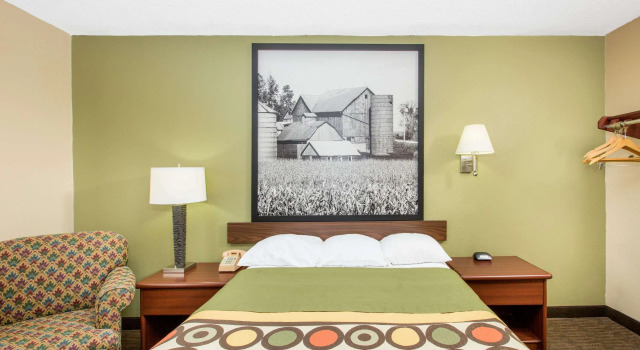Super 8 by Wyndham Fairmont, Rezerwuj Hotel Fairmont Minnesota