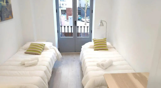 Modern With Ideal Location Next To Atocha Station, Забронировать Отель Мадрид Провинция Мадрид, рядом с Дом-музей Лопе де Вега