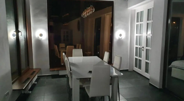 Коттедж с 2 комнатами Private Cottage 375