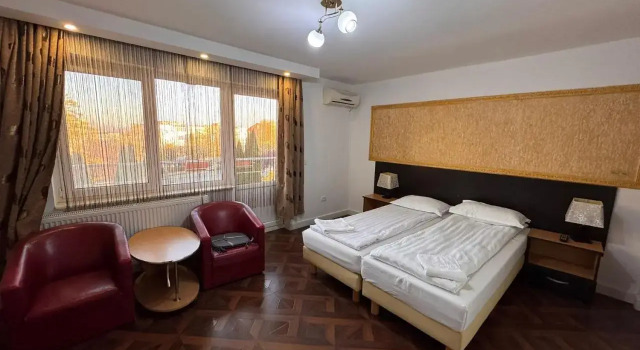 Vila Gorunul, Rezervovat Hotel Hotely v Hunedoara s parkováním, Parkování