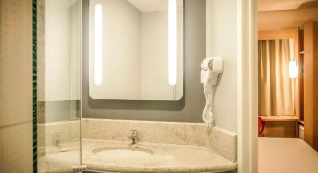 Двухместный номер Standard Ibis Porto Alegre Assis Brasil - Estacionamento Gratuito para hospedes