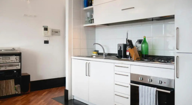 038 - Attico LUSSUOSO terrazza CENTRO Citta' 500m MARE, parcheggio gratis vicino
