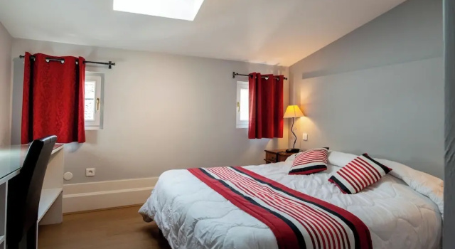 Двухместный номер Standard Logis Hôtel de la Tour Libourne