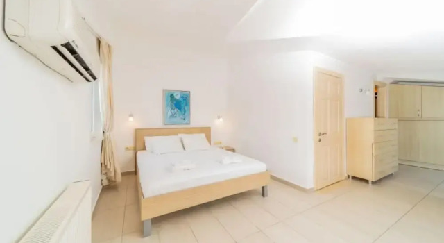 Central Villa with Garden and Pool in Kemer, Забронировать Вилла Анталья провинция Анталья