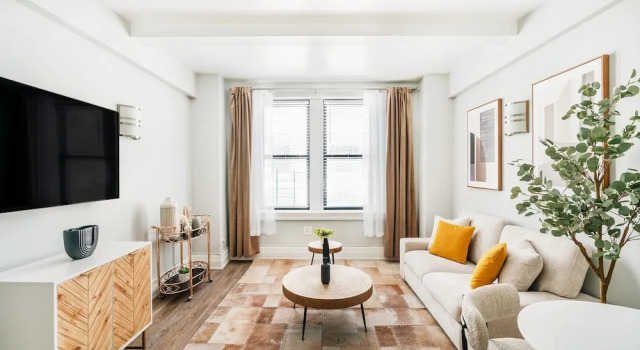 73-406 New 1BR 1bth UWS Doorman Gym