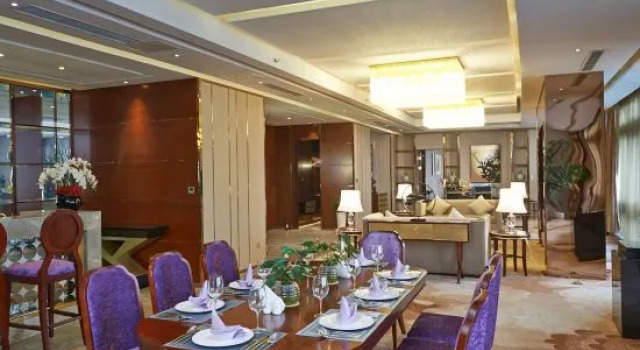 Люкс Presidential Royal Hotel (Chongqing Liangjiang)