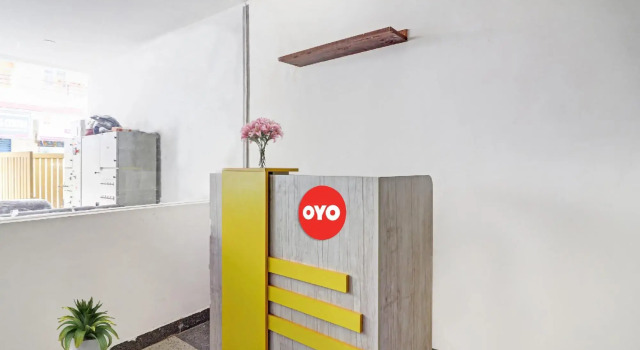 OYO 70047 Hotel Night Eye, Rezerwuj Hotel Lingampalli 