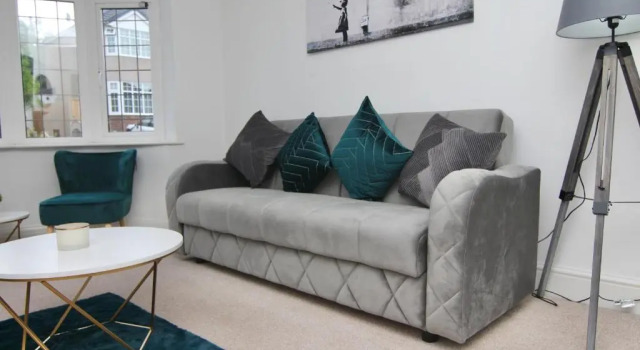 Seedfield House - Elegant Stylish Home