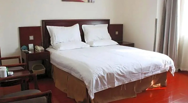 Greentree Inn Hefei Shuanggang Fuyang North Road Business Hotel, Prenota Hotel Hotel a Anhui con parcheggio, Parcheggio