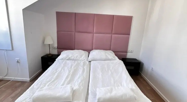 Beautiful 2BR Apt Near U6 Schoepfwerk, Prenota Appartamento Vienna Austria