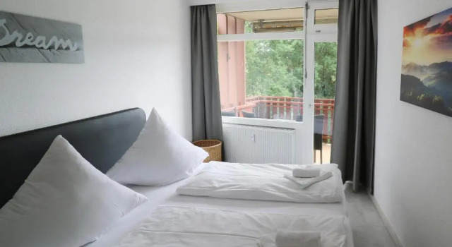 Kurhotel Schluchsee App 2312 - Kuschelnest mit Aussicht und Indoorpool - Schluchsee, Hochschwarzwaldkarte, Забронировать Отель Отели Шлухзе с парковкой, рядом с Förderband Schluchsee, Парковка