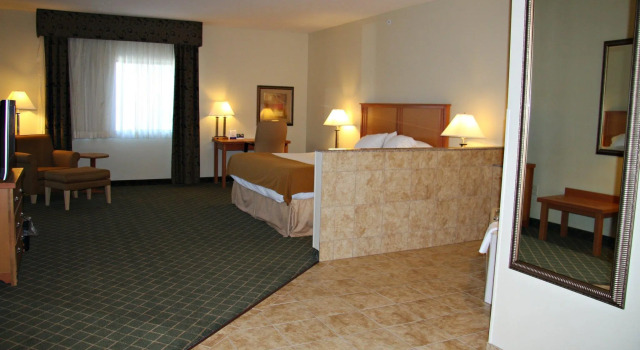 Двухместный номер Standard Holiday Inn Express & Suites Lincoln South by IHG