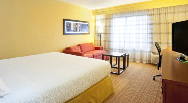 Courtyard By Marriott Vanderbilt-West End
