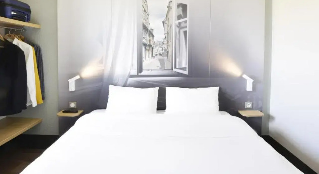 Standard- dobbelt værelse B&B HOTEL Bourges (2)