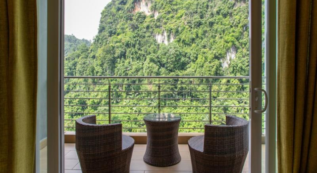 Люкс c 1 комнатой с балконом TUI BLUE The Haven Ipoh