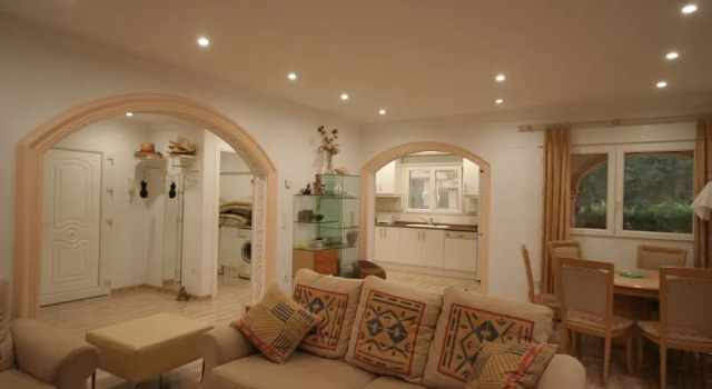 Luxurious Villa with Private Pool in Les Rotes