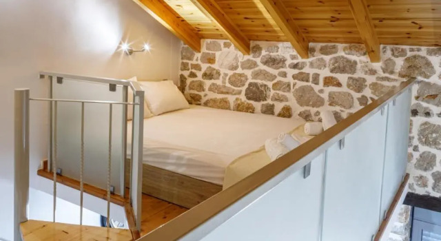 Коттедж c 1 комнатой ADRIANS LUXURY APARTMENTS 2