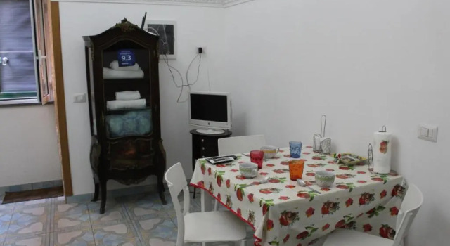 NaCity Holiday Home, Забронировать Отель Отели Неаполя с парковкой, рядом с Кафедральный собор Неаполя, Парковка