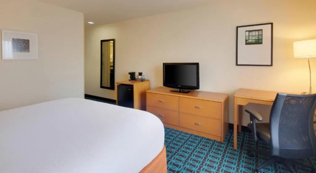 Номер Standard Fairfield Inn and Suites by Marriott Indianapolis Airport