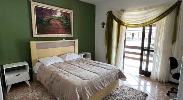 Casa Para Veranear Com Piscina, 5 Quartos, Avenida Da Praia, Balneário Piçarras, Забронировать Отель Писаррас Санта-Катарина