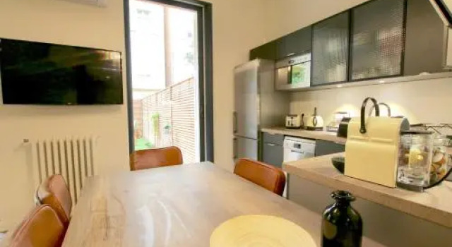 Bel appartement avec jardin hyper centre Nice, Buchen Sie Ferienwohnung Provence-Alps-French Riviera Frankreich