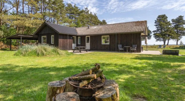 "Klimentina" - 3.5km from the sea in Western Jutland, Book Hotel Blåvand 