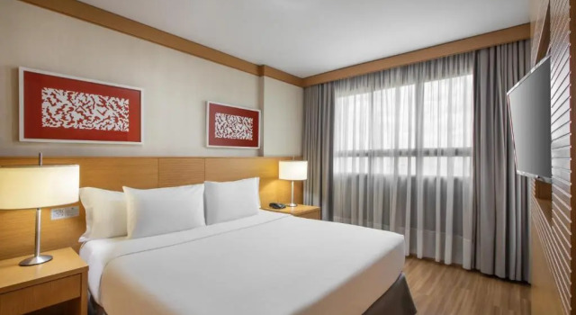 Двухместный номер Premium с видом на телебашню Hotel Brasil 21 Convention, Affiliated by Meliá