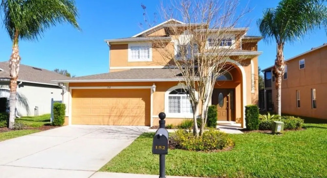 152 The Shires House 5 Bedroom by Florida Star, Book Feriehus Hoteller i Four Corners med pool, Swimmingpool
