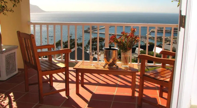 Апартаменты Albatross Guest House