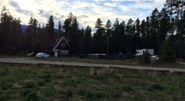 Rocky RV Park and Campground, Buchen Sie Campingplatz Valemount 