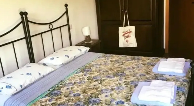 Agriturismo Il Merollo, Varaa Hotelli Todi Umbria