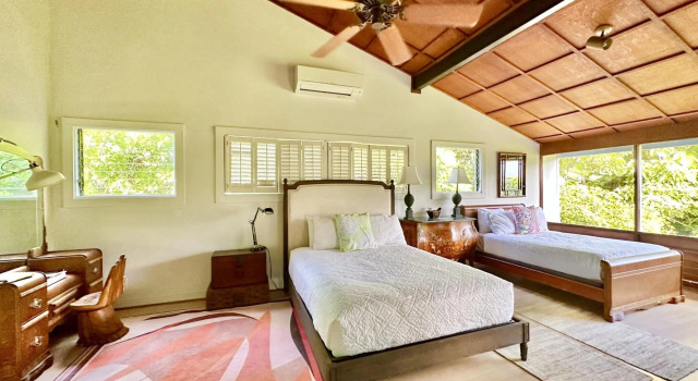 Kamapuaa Hale 3 Bedroom Home by RedAwning, Забронировать Отель Отели Принсвилл с парковкой, рядом с Hanalei Park, Парковка