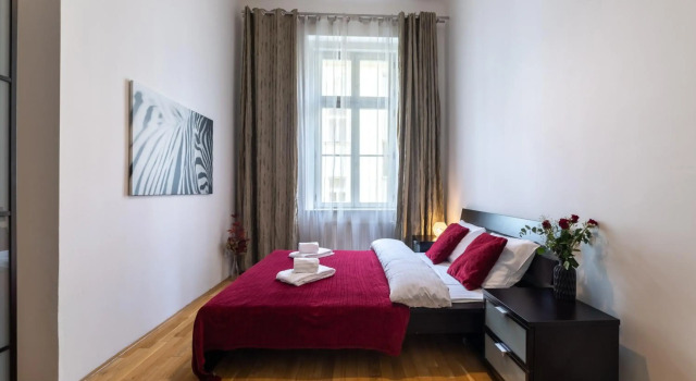 Lesser Town Apartment Melnicka by easyBNB, Забронировать Апартаменты/квартира Отели Праги с парковкой, рядом с Театр Svanda, Парковка