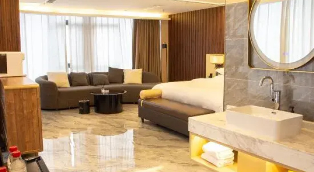 Люкс Vienna International Hotel (Grand Theater Store, Jianhua Street, Shijiazhuang)