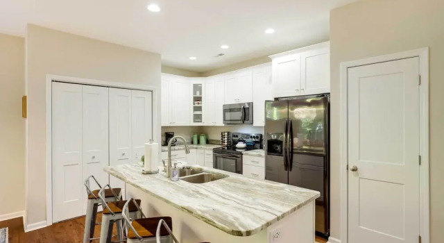 Коттедж Luxe Mountain Home Near Ridgecrest & Asheville!