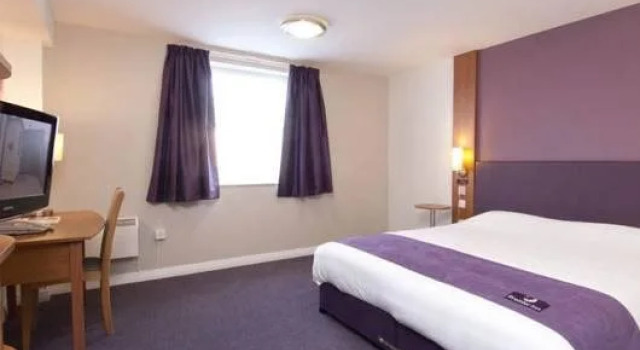 Premier Inn Bristol Sidcot A38, Reservar Hotel Hotéis em Somerset com piscina, Piscina