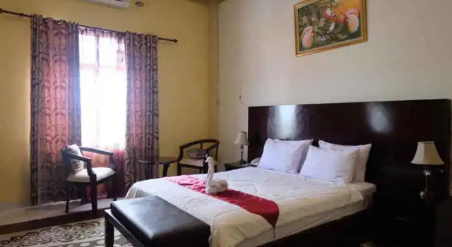 Syafira Hotel Tual Langgur, Rezervovat Hotel Hotely v Langgur se snídaní, Snídaně