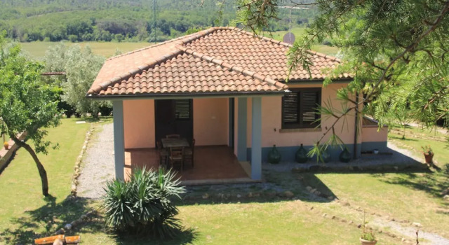 Семейный коттедж с 2 комнатами с видом на бассейн Agriturismo La Talpa