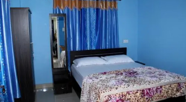 Aathishaya Holiday Inn