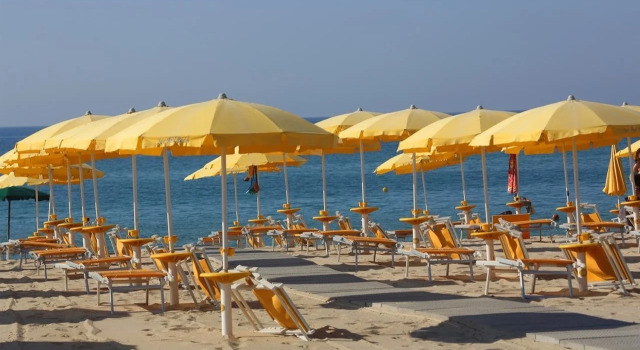 Marina Del Marchese Beach Resort
