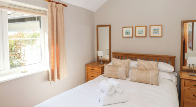 Courtyard Cottage, Varaa Lomakoti Mökit kohteessa Merseyside, Mökki