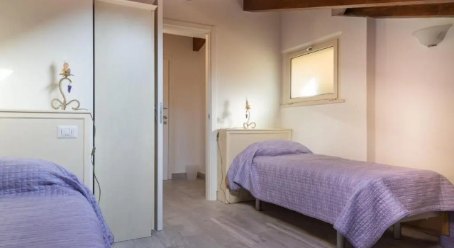 casa Vacanze le More, Varaa Hotelli Valfabbrica Umbria