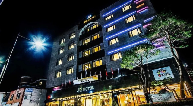 JS Hotel, Забронировать Отель Отели Чонджу 3 звезды, рядом с Музей традиционных корейских вин в Чончжу, 3*
