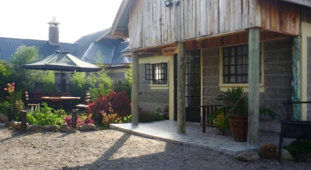 Mount Kenya Ecocamp & Villas, Rezervovat Hotel Mount Kenya National Park Eastern Province